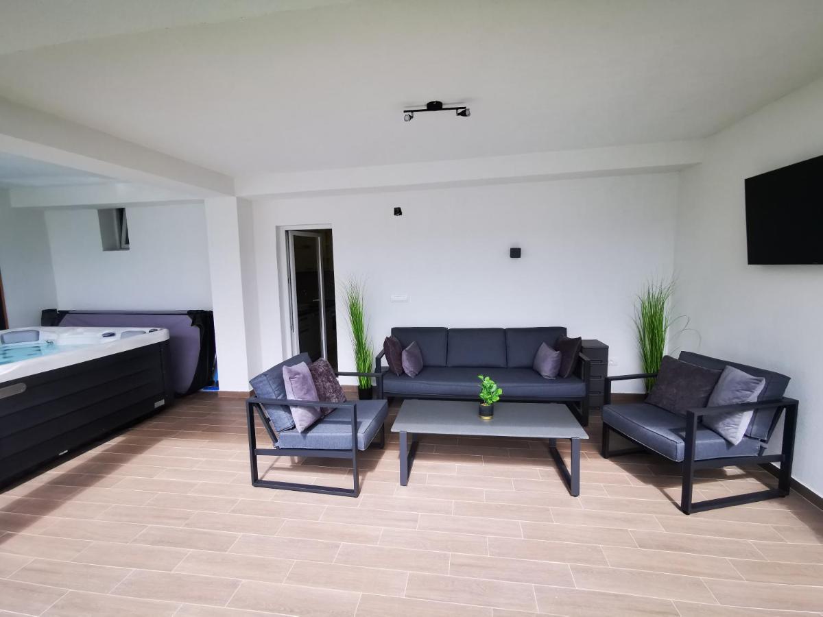 Ferienwohnung Istocno SJJ Exterior foto
